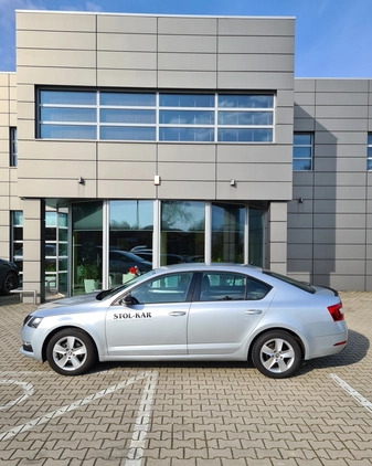 Skoda Octavia cena 43200 przebieg: 293000, rok produkcji 2019 z Gołdap małe 154